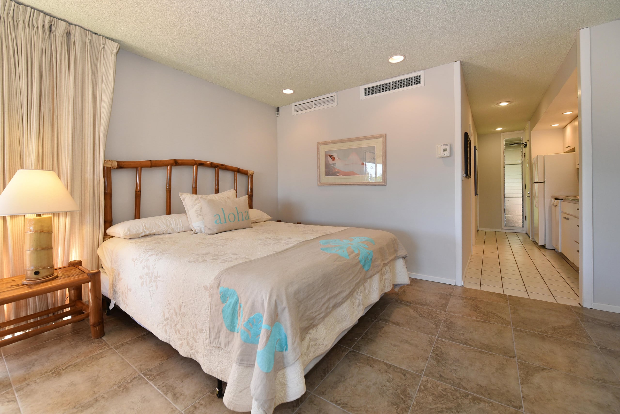Top Floor, Corner Unit, Pool View, Kaanapali Beach - Image 8