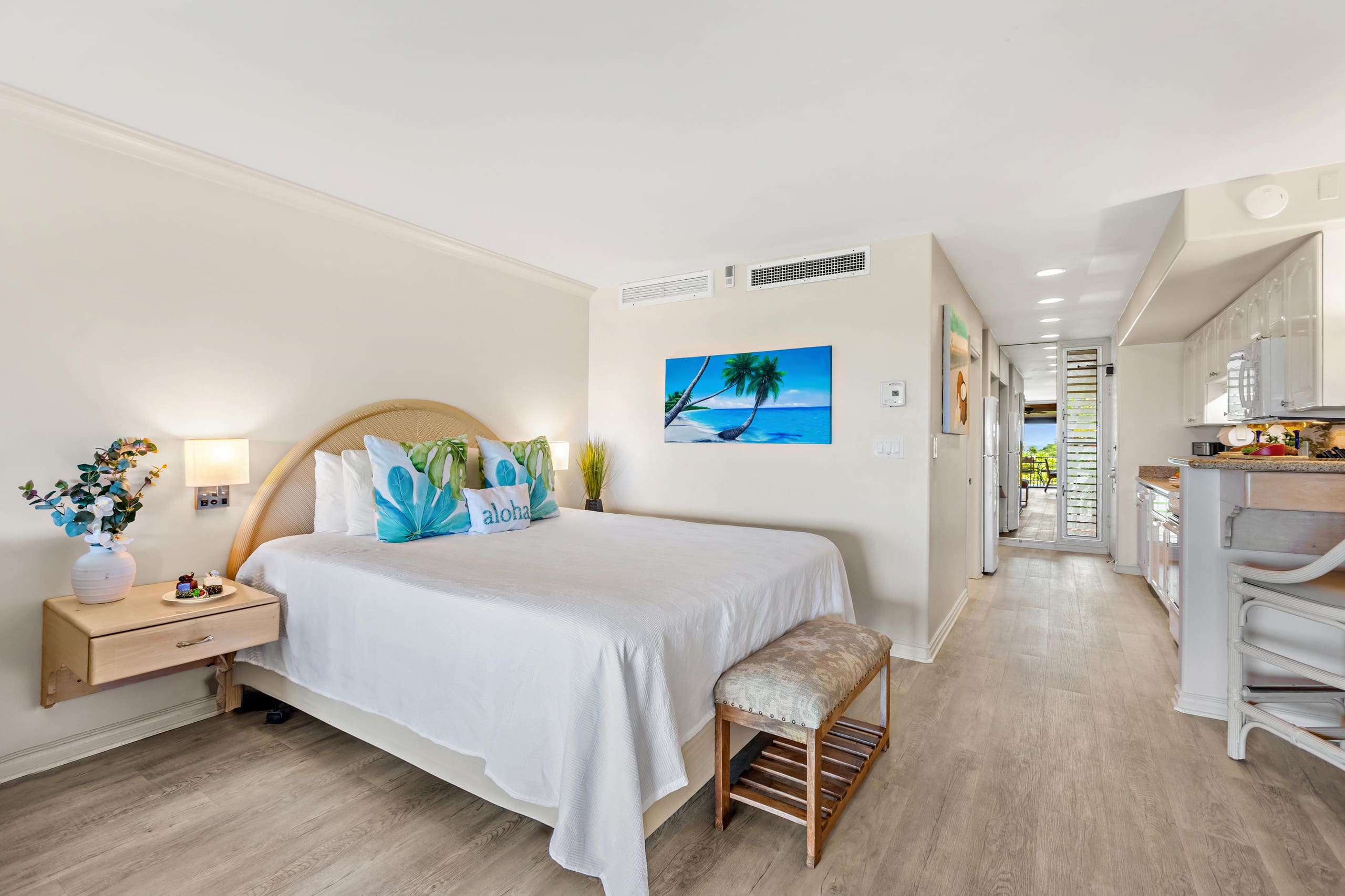 Top Flr OV, Golf Cart, Beach Cabana, Jacuzzi, Pool - Photo 13