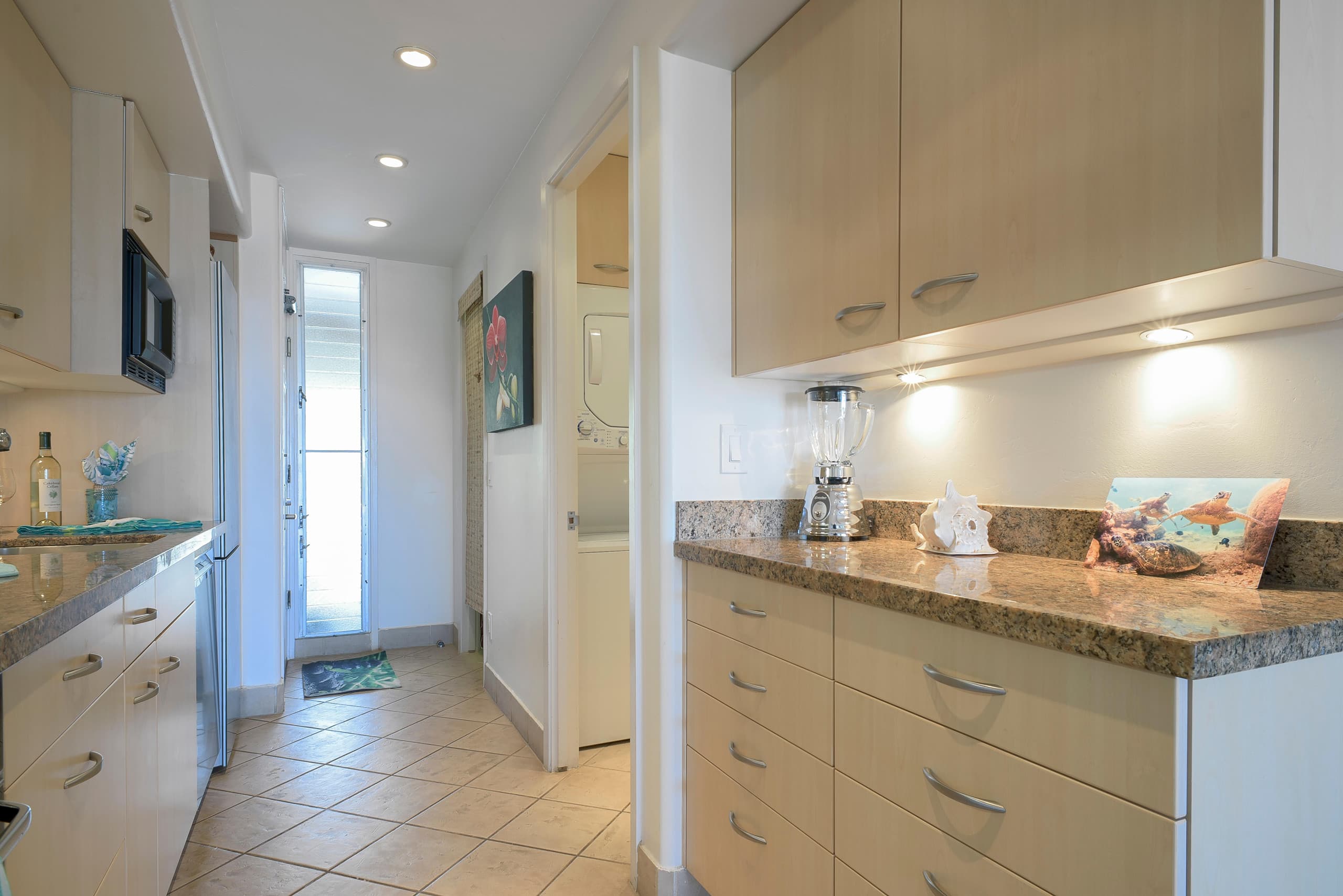 Home in Kaanapali · ★4.8 · Studio · 1 bed · 1 bath - Image 8