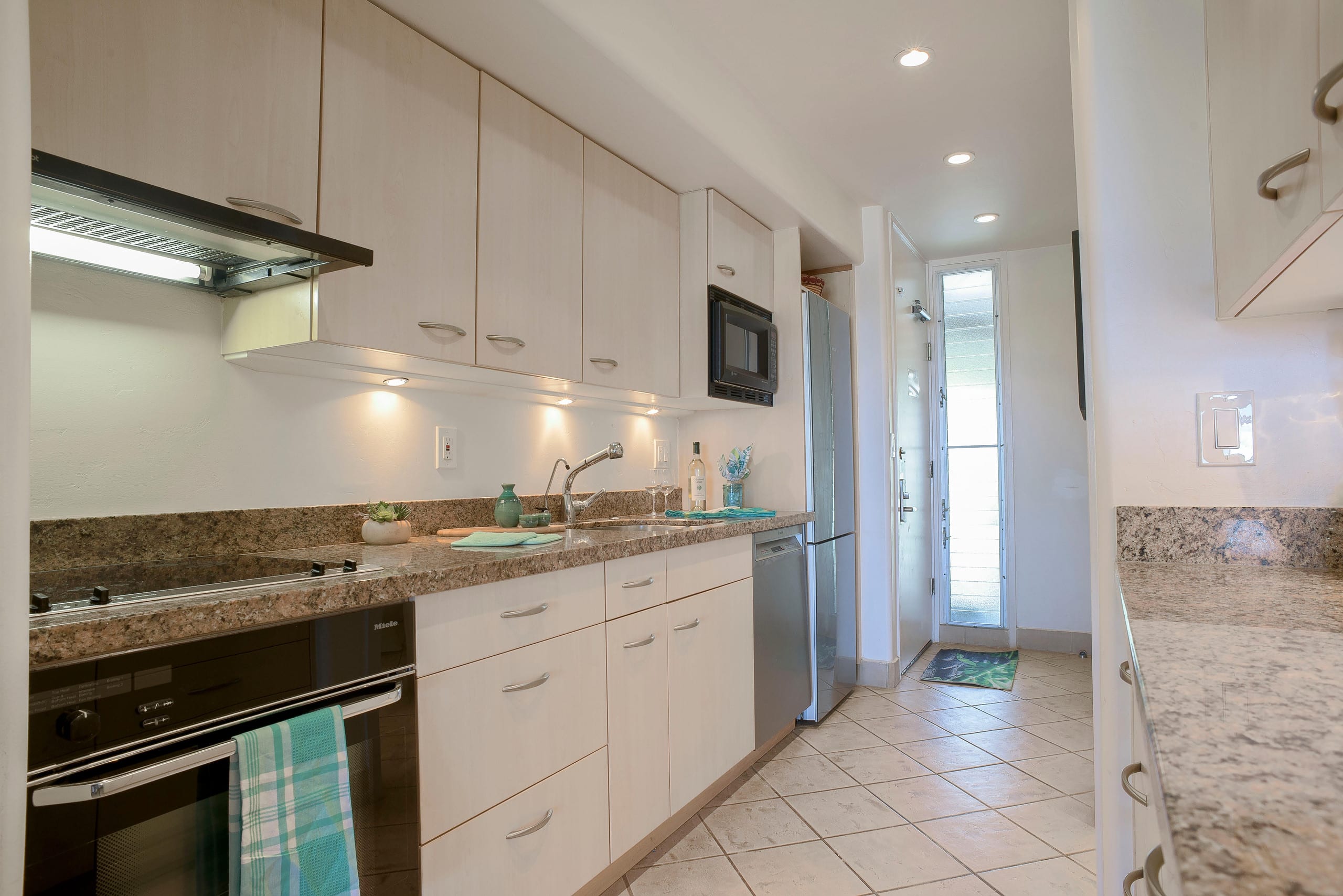 Home in Kaanapali · ★4.8 · Studio · 1 bed · 1 bath - Image 7