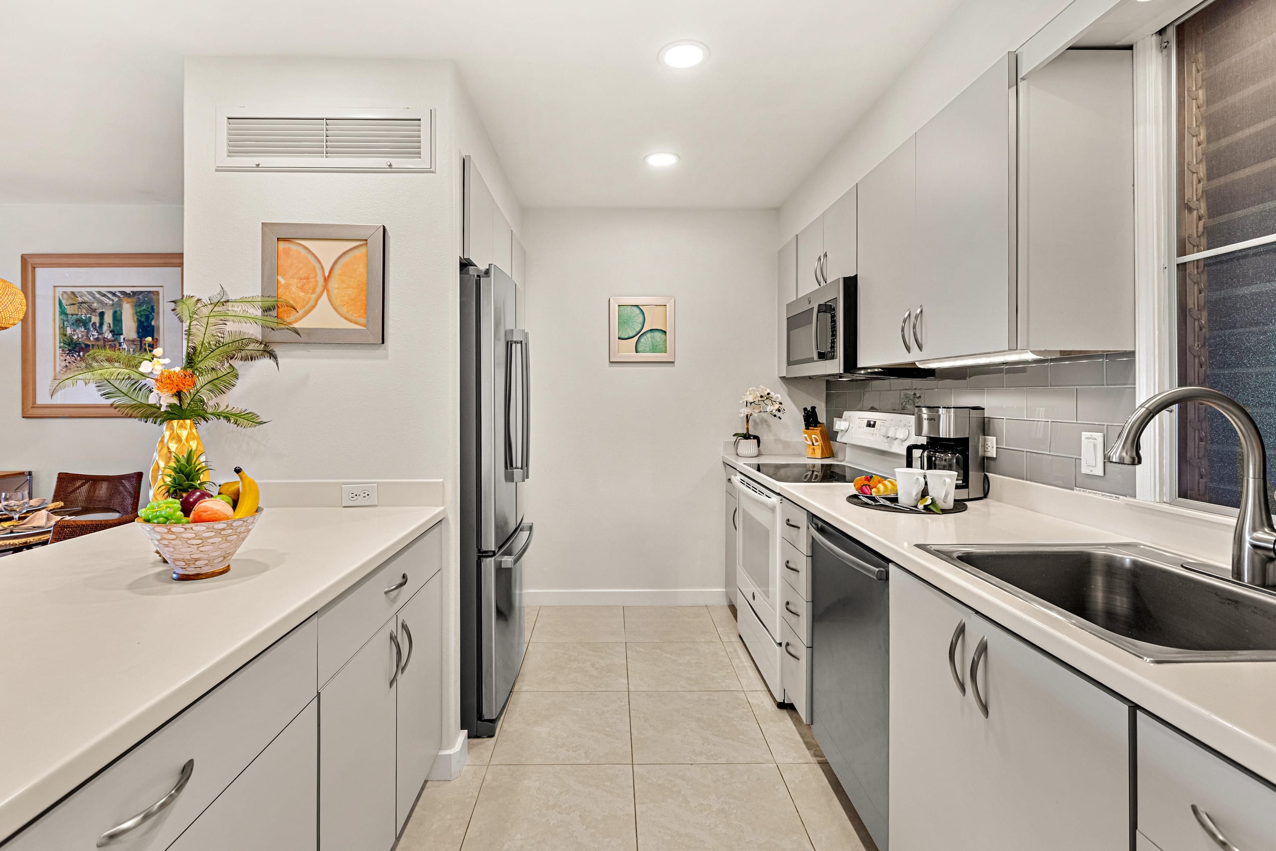Condo in Kaanapali · ★4.8 · 1 bedroom · 2 beds · 1 bath - Image 11