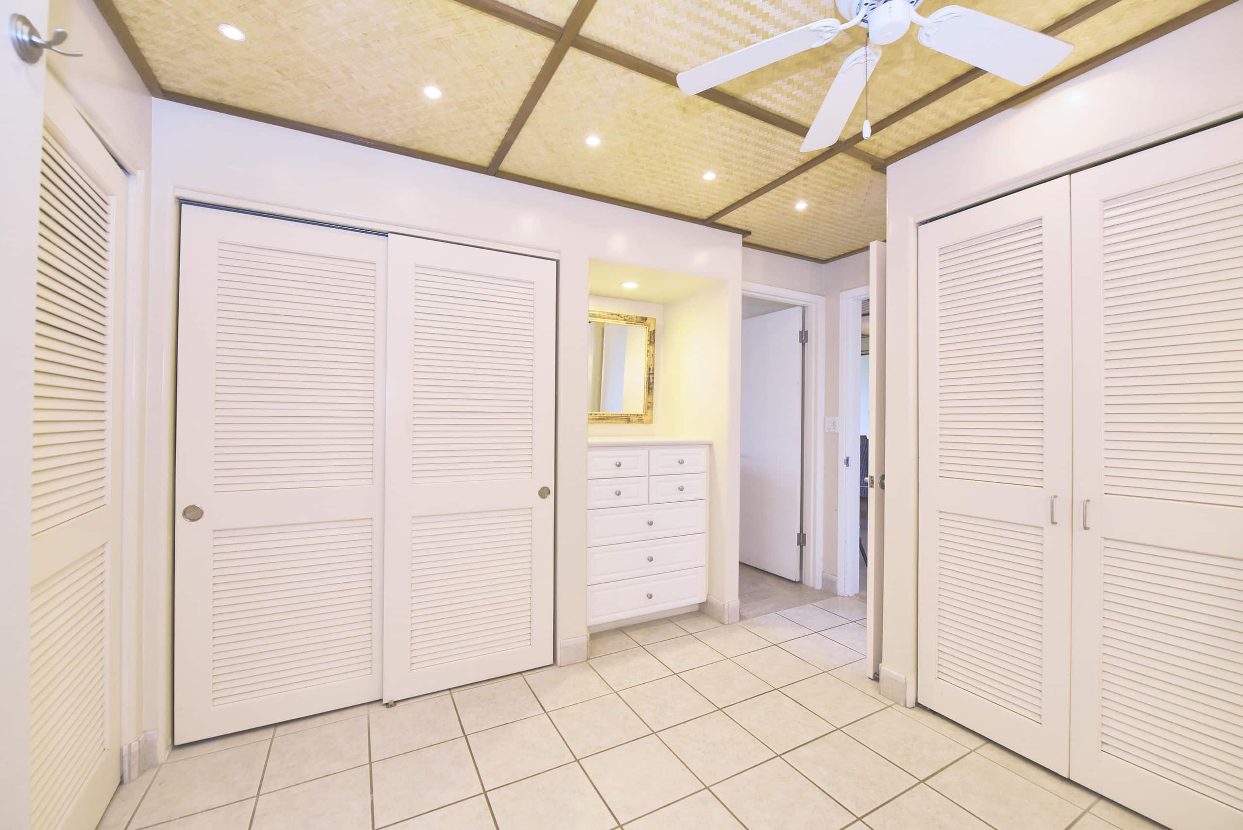 Condo in Kaanapali · ★4.69 · 1 bedroom · 2 beds · 1 bath - Photo 31
