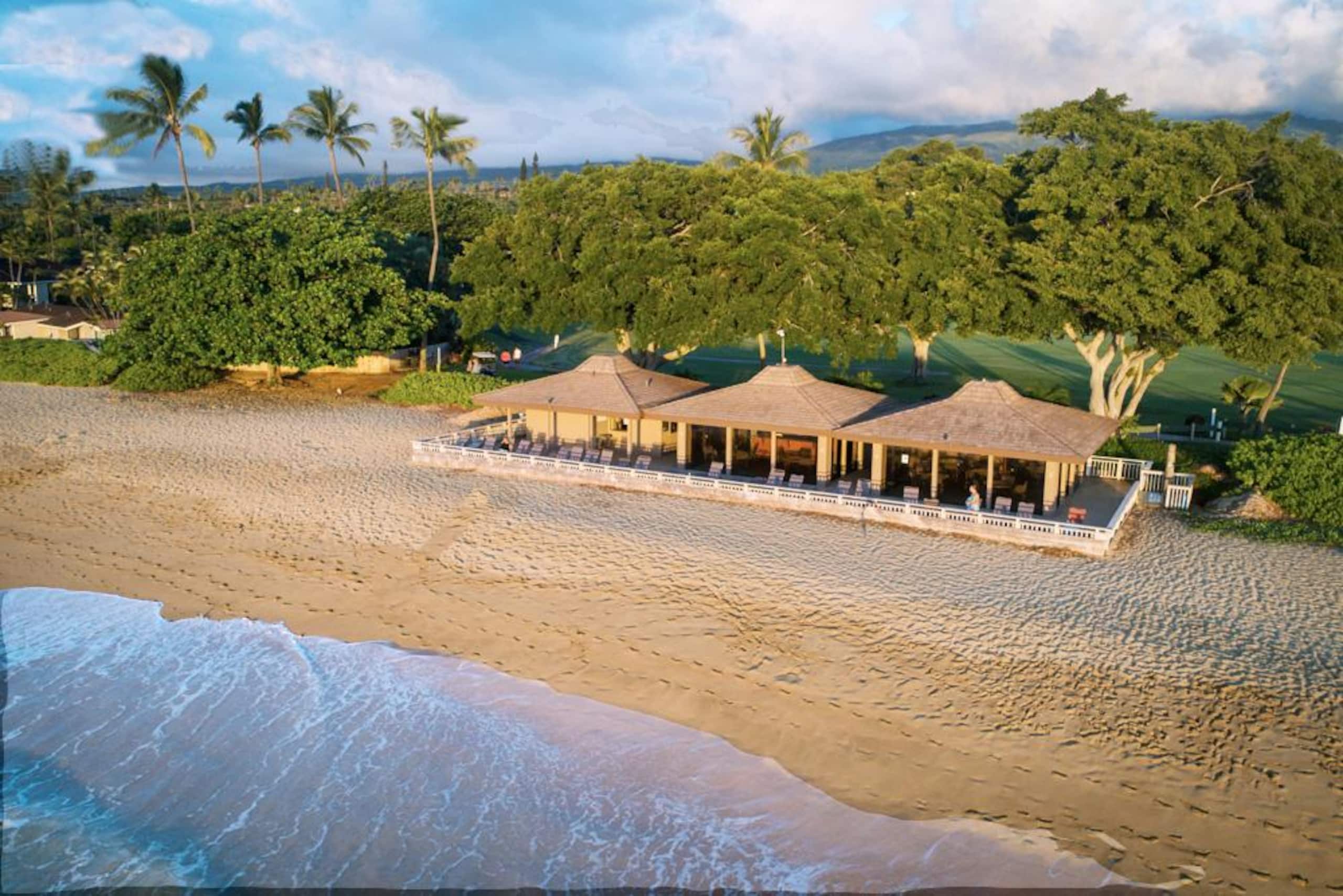 Condo in Kaanapali · ★4.69 · 1 bedroom · 2 beds · 1 bath - Photo 3