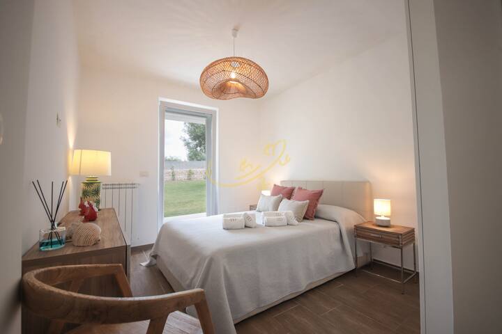 TD Villa Patrizia Pool & Alfresco Kitchen gallery image 2