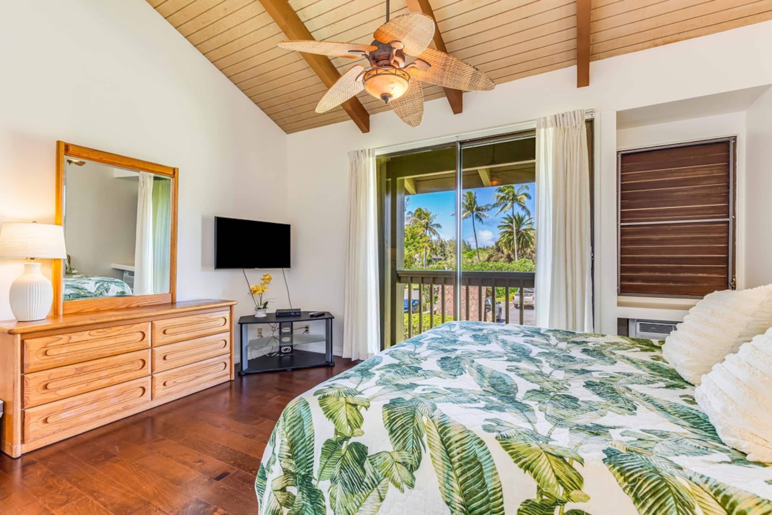 Condo in Kahuku · ★4.82 · 2 bedrooms · 4 beds · 2 shared baths - Image 9