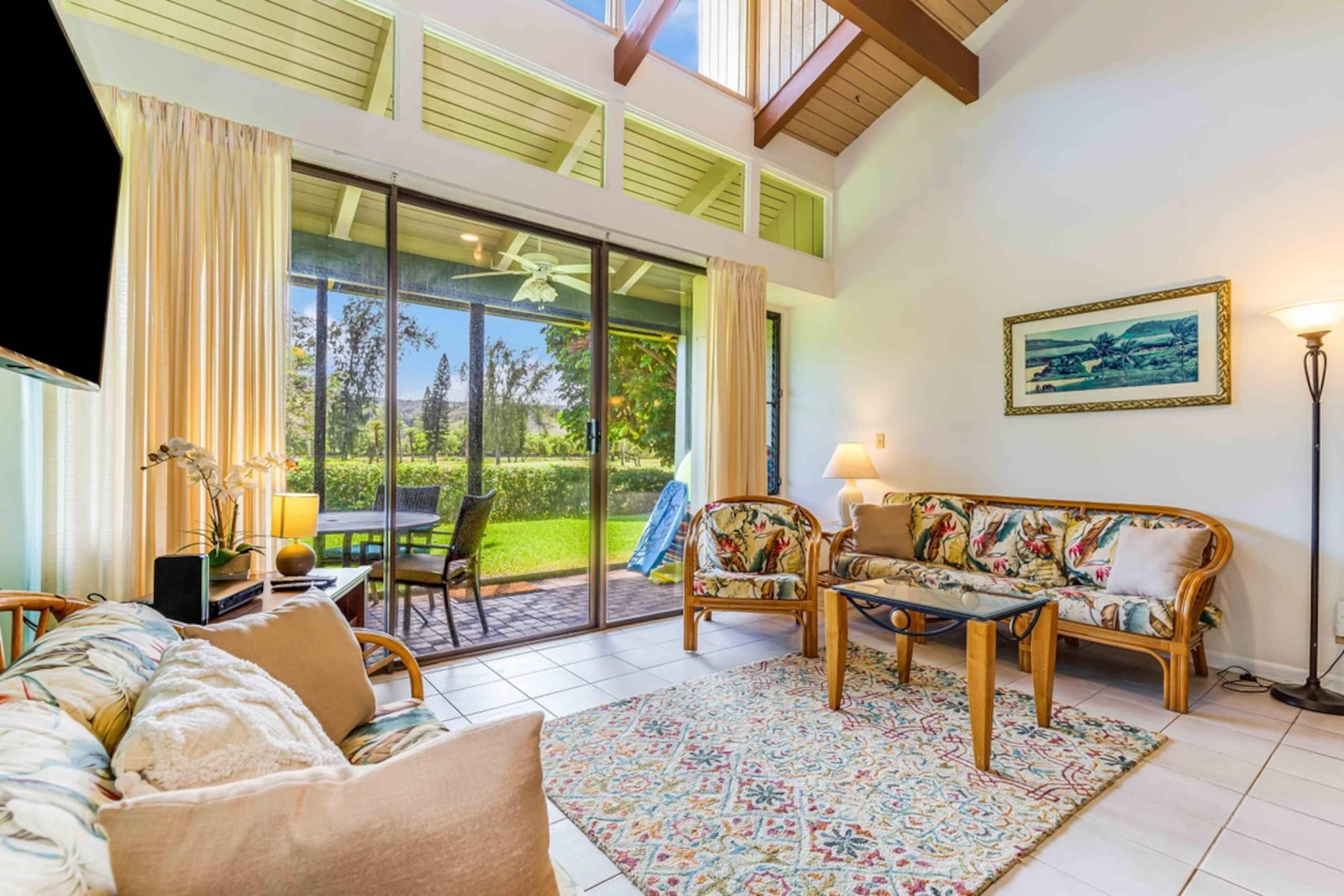 Condo in Kahuku · ★4.82 · 2 bedrooms · 4 beds · 2 shared baths - Image 1