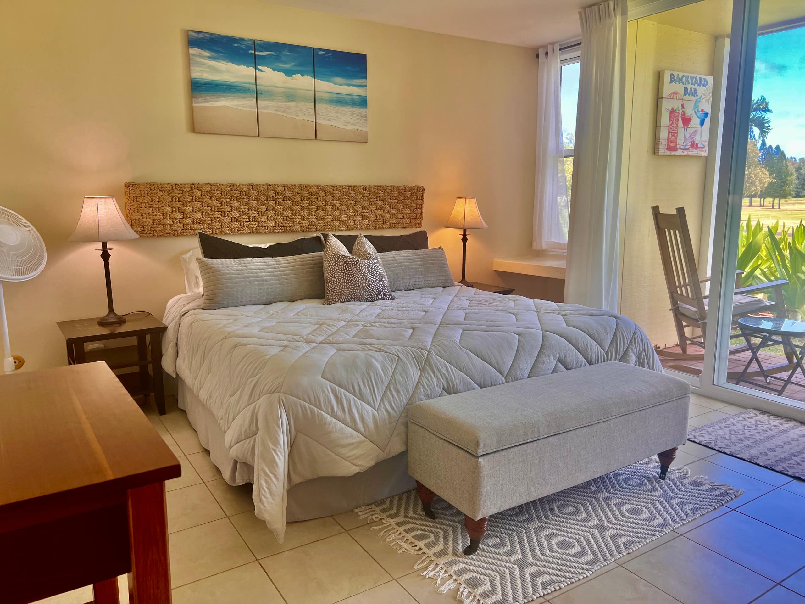 Condo in Kahuku · ★4.71 · 1 bedroom · 2 beds · 1 shared bath - Image 2