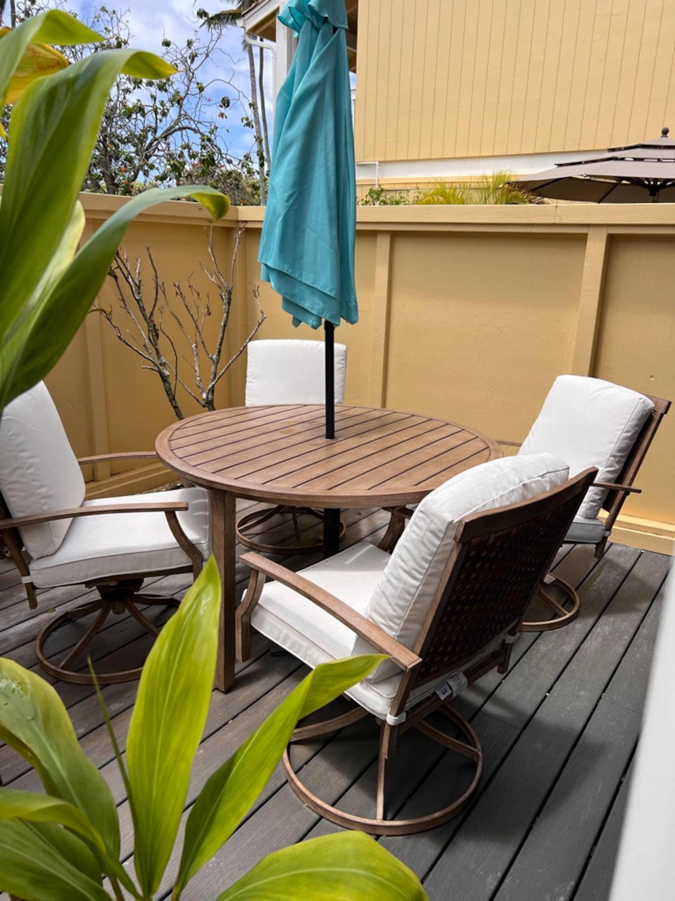 Condo in Kahuku · ★4.71 · 1 bedroom · 2 beds · 1 shared bath - Image 20