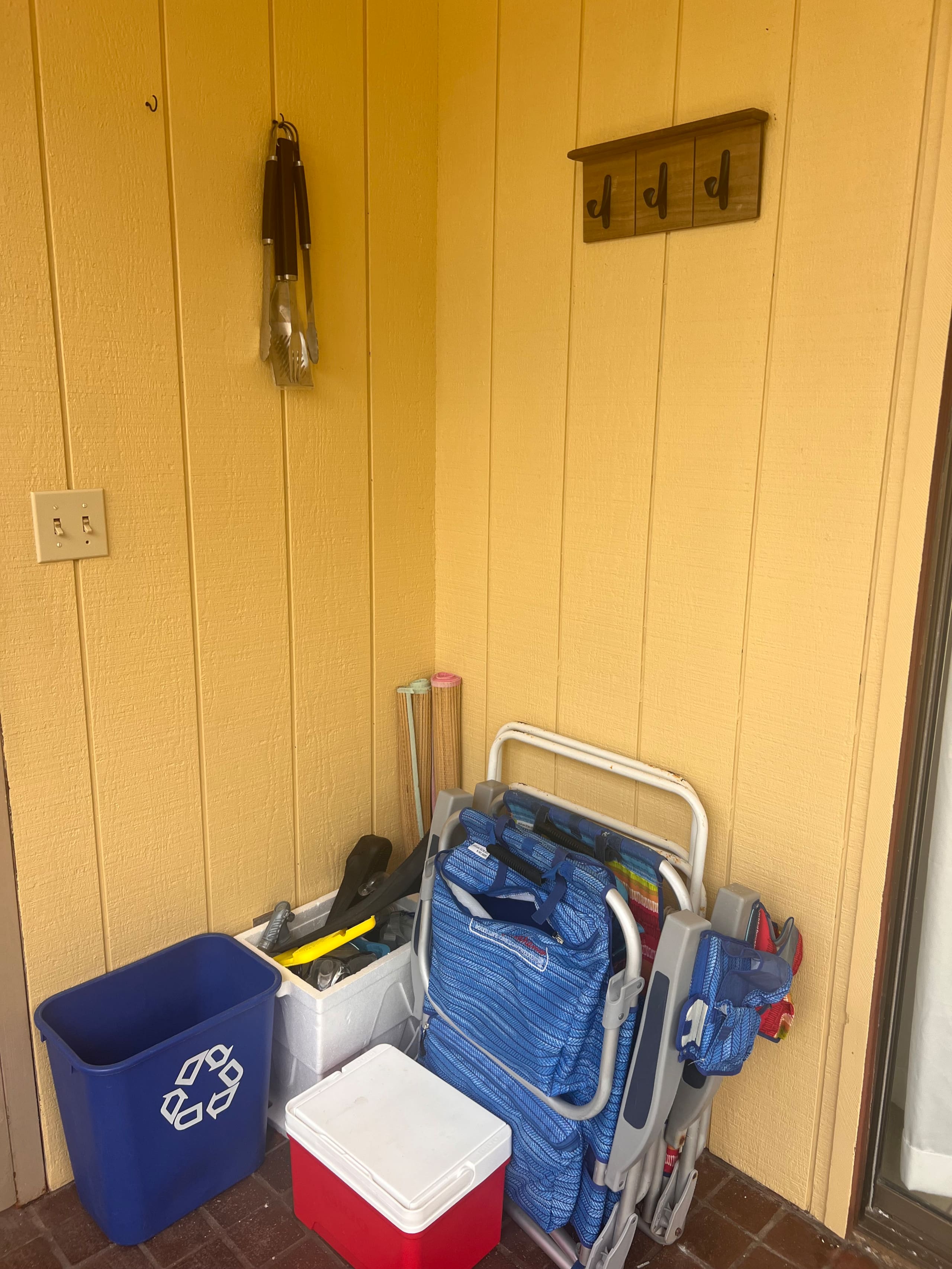 Condo in Kahuku · ★4.71 · 1 bedroom · 2 beds · 1 shared bath - Image 10