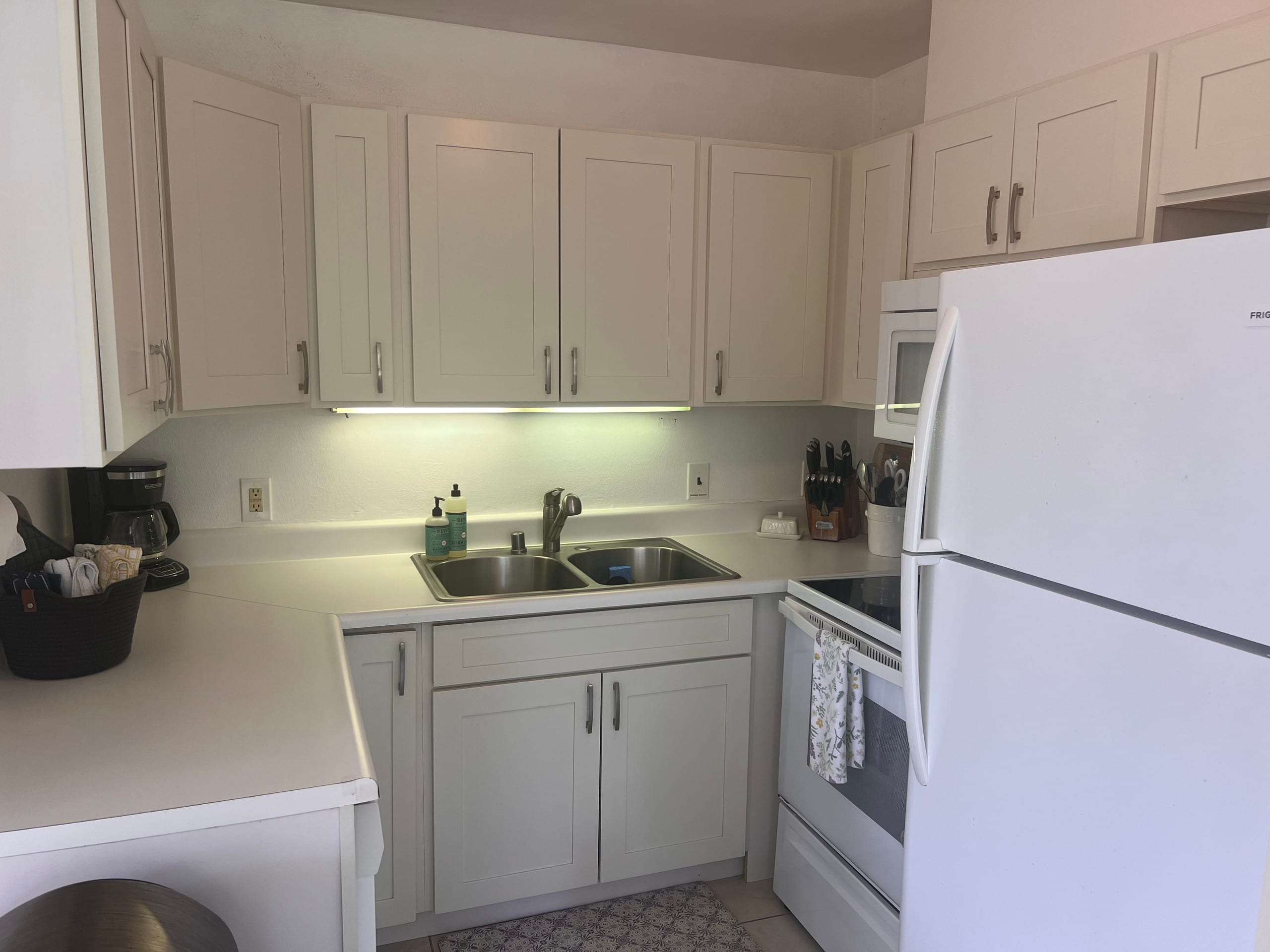 Condo in Kahuku · ★4.71 · 1 bedroom · 2 beds · 1 shared bath - Image 7