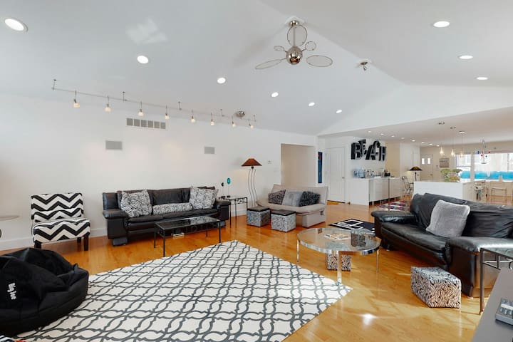 Vacasa Michigan managed Airbnb listing 3