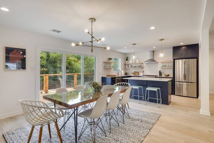 UT Football Fave – Pool, 2 Miles to Downtown ATX gallery image 3