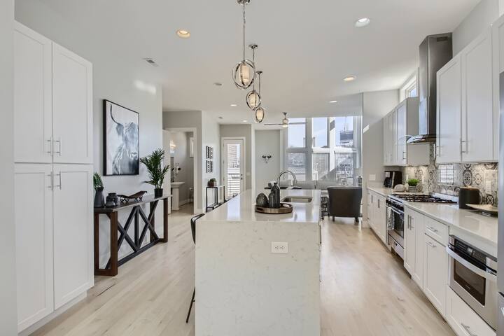 3 – Downtown VIEWS – The Music City Collection gallery image 3