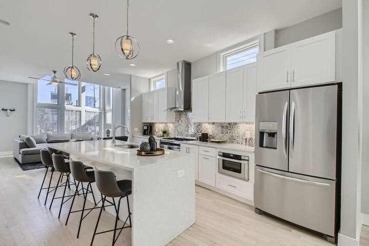 3 – Downtown VIEWS – The Music City Collection gallery image 4