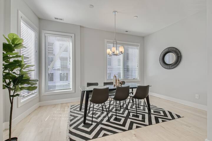 3 – Downtown VIEWS – The Music City Collection gallery image 5