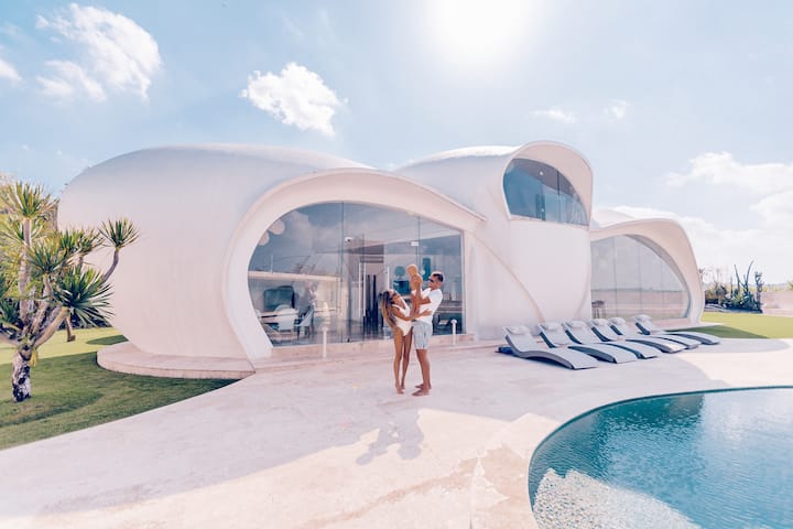 Luxury Unique Villa The Cloud