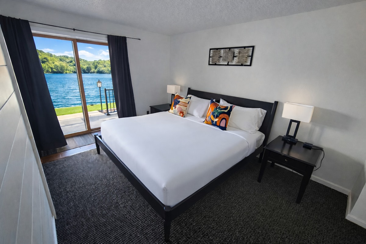 חדר שינה ראשי | פטיו יציאה | מיטת קינג