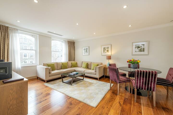 Knightsbridge Executive Two Bedroom Apartment gallery image 3