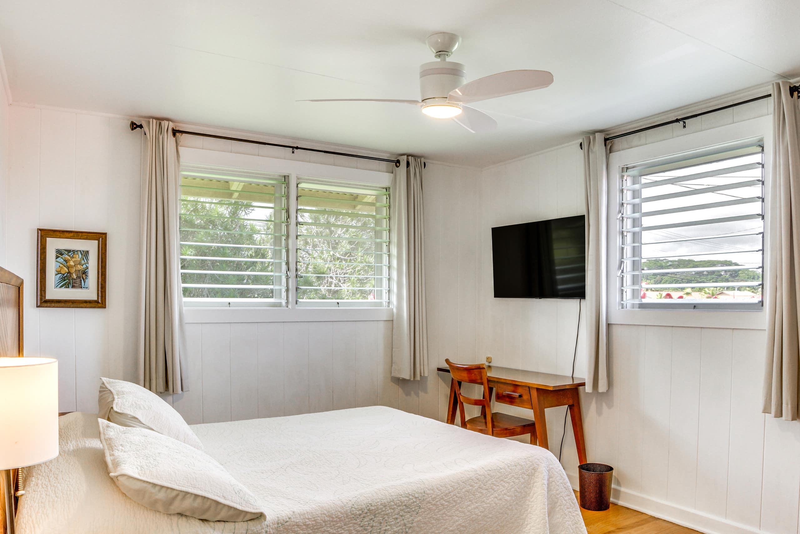 Home in Hilo · ★4.66 · 3 bedrooms · 3 beds · 2 shared baths - Image 10