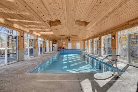 High Point Lodge With Indoor Saltwater Pool