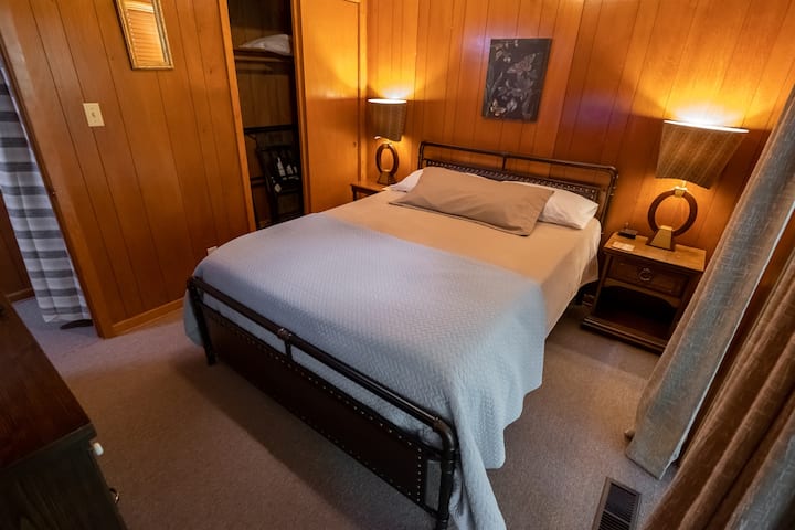 Мека душек за оние кои претпочитаат помек кревет.