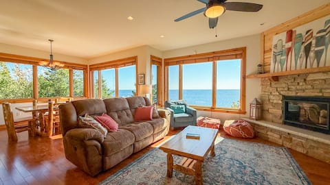 Windsong 608 on Lake Superior in Beaver Bay, MN