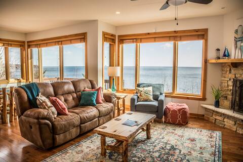 Windsong 608 on Lake Superior in Beaver Bay, MN