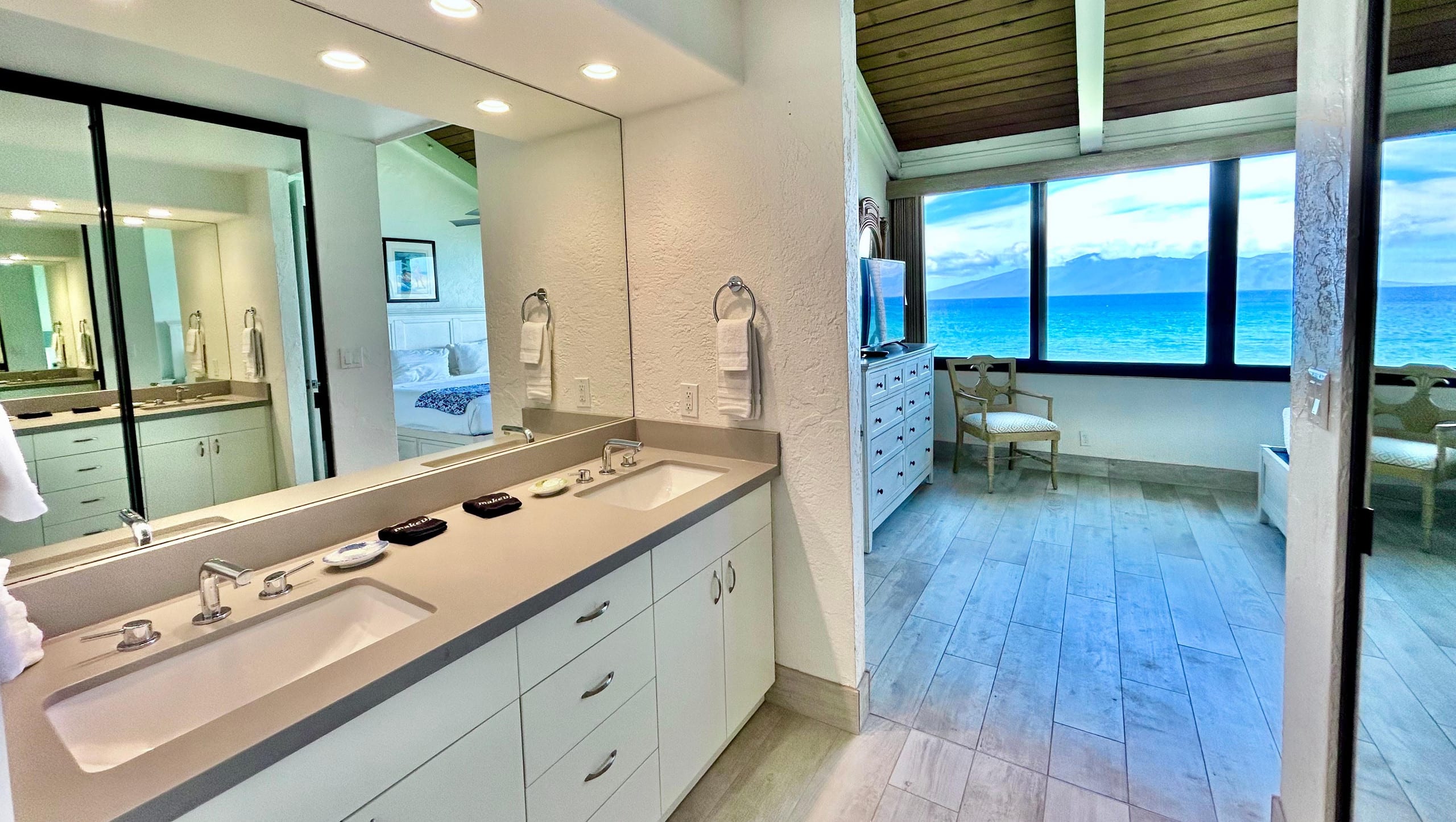 Condo in Lahaina · ★4.93 · 3 bedrooms · 4 beds · 3 private baths - Image 18
