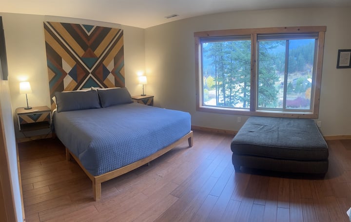 جناح ضيوف 2، سرير كينج ناعم، سرير كوين متوسط/ثابت