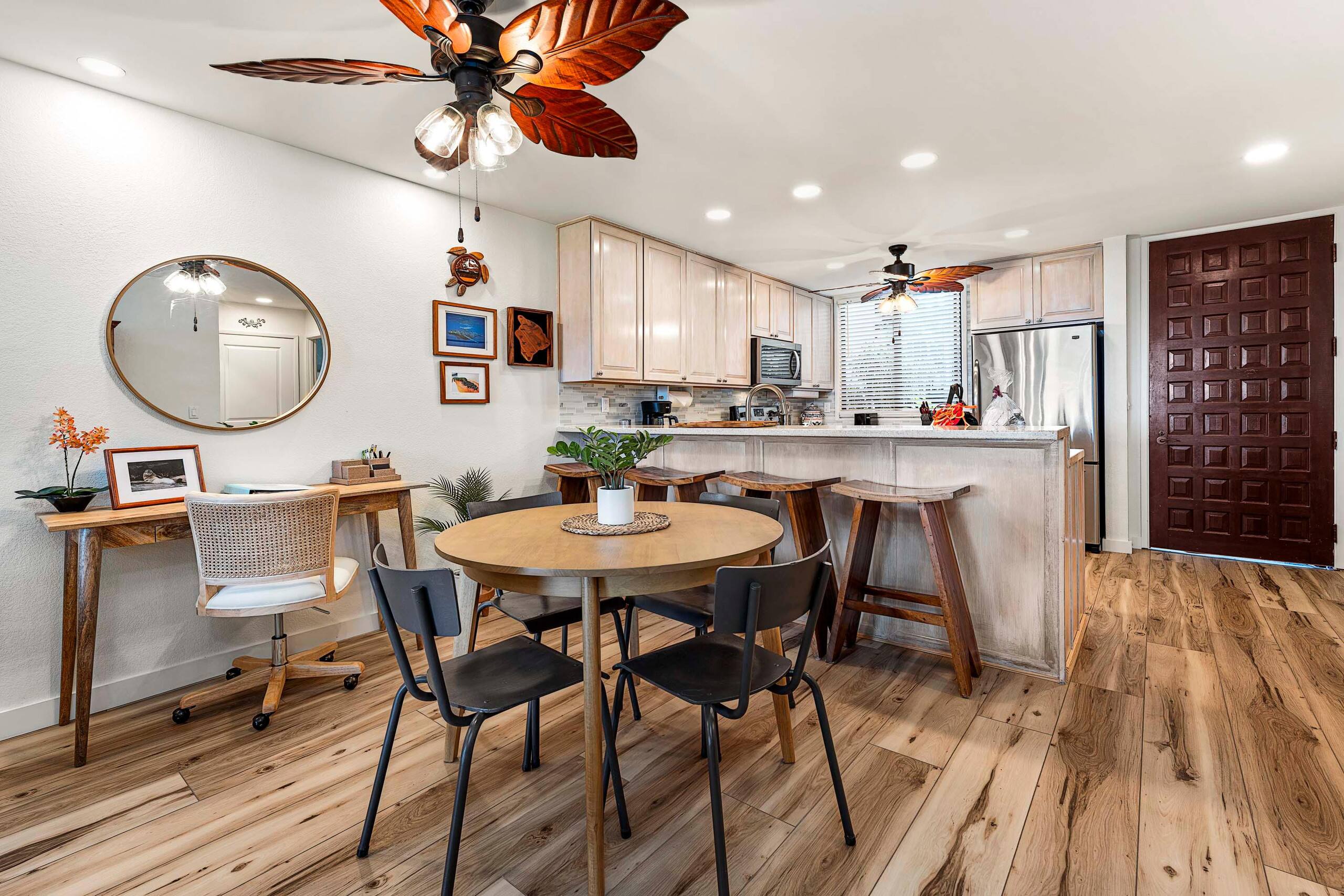 Condo in Kailua-Kona · ★4.89 · 2 bedrooms · 3 beds · 2 private baths - Image 8
