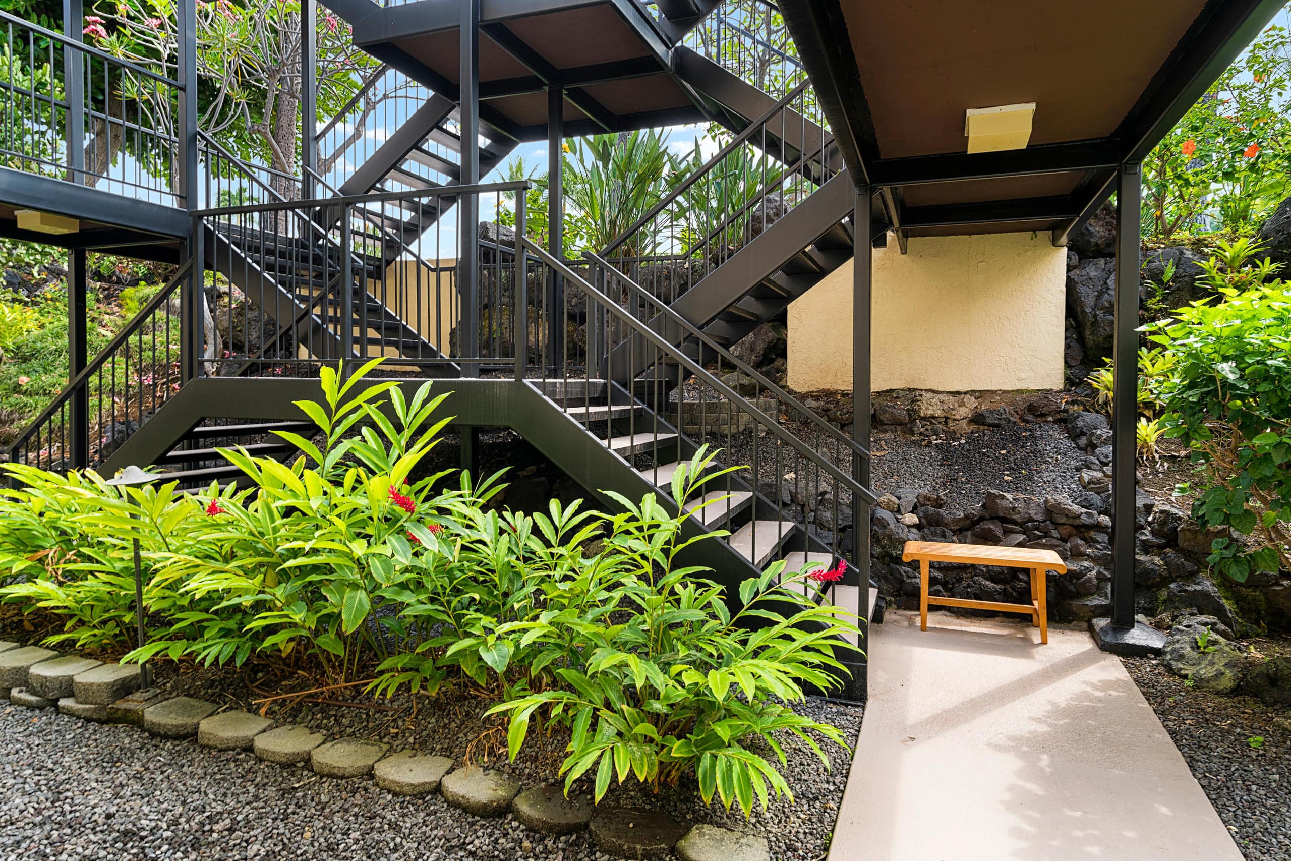 Condo in Kailua-Kona · ★4.89 · 2 bedrooms · 3 beds · 2 private baths - Image 49