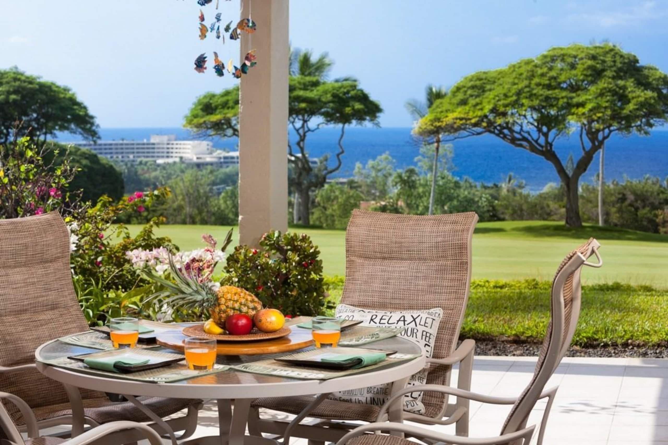 Condo in Kailua-Kona · ★4.89 · 2 bedrooms · 3 beds · 2 private baths - Image 1