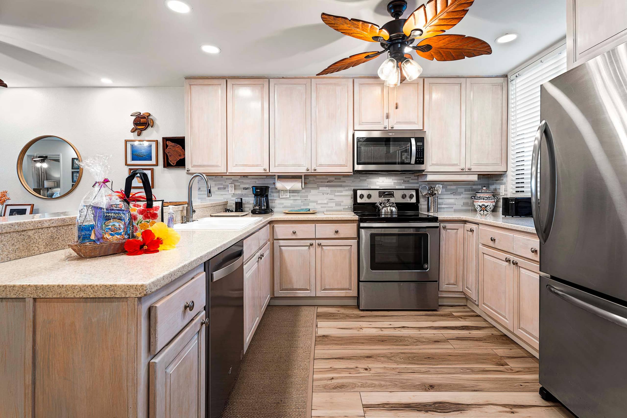 Condo in Kailua-Kona · ★4.89 · 2 bedrooms · 3 beds · 2 private baths - Image 10