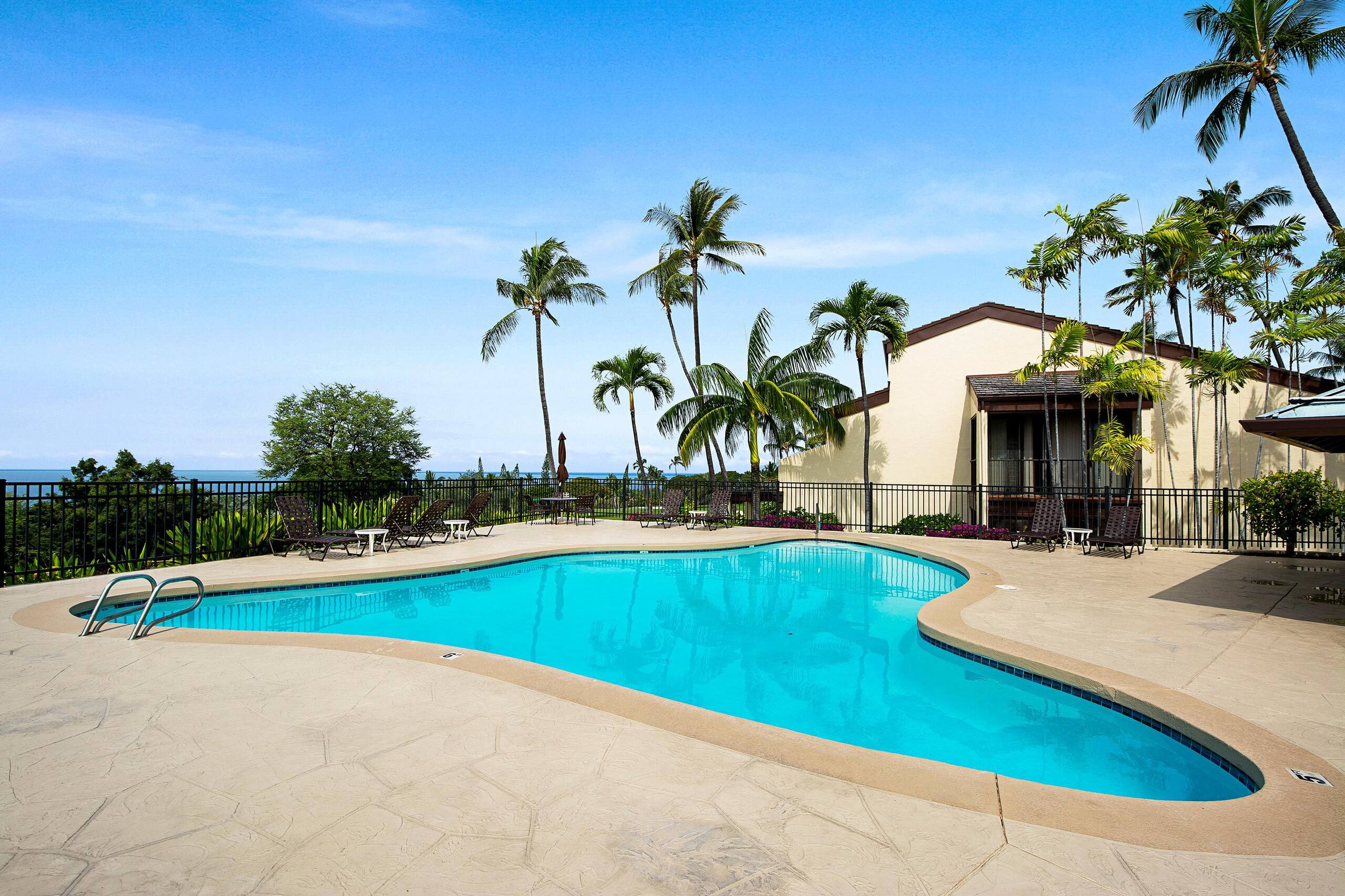 Condo in Kailua-Kona · ★4.89 · 2 bedrooms · 3 beds · 2 private baths - Image 39