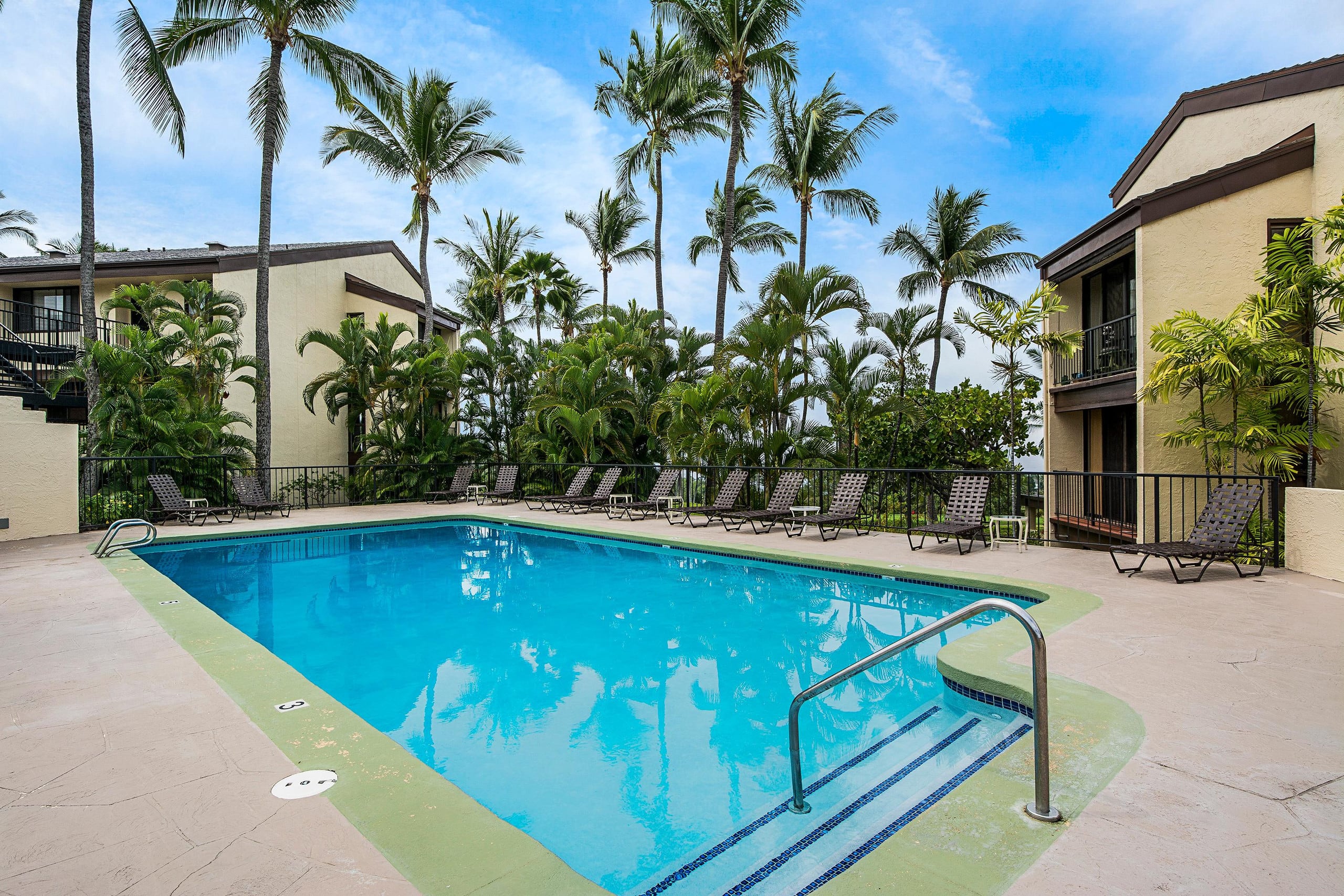 Condo in Kailua-Kona · ★4.89 · 2 bedrooms · 3 beds · 2 private baths - Image 37