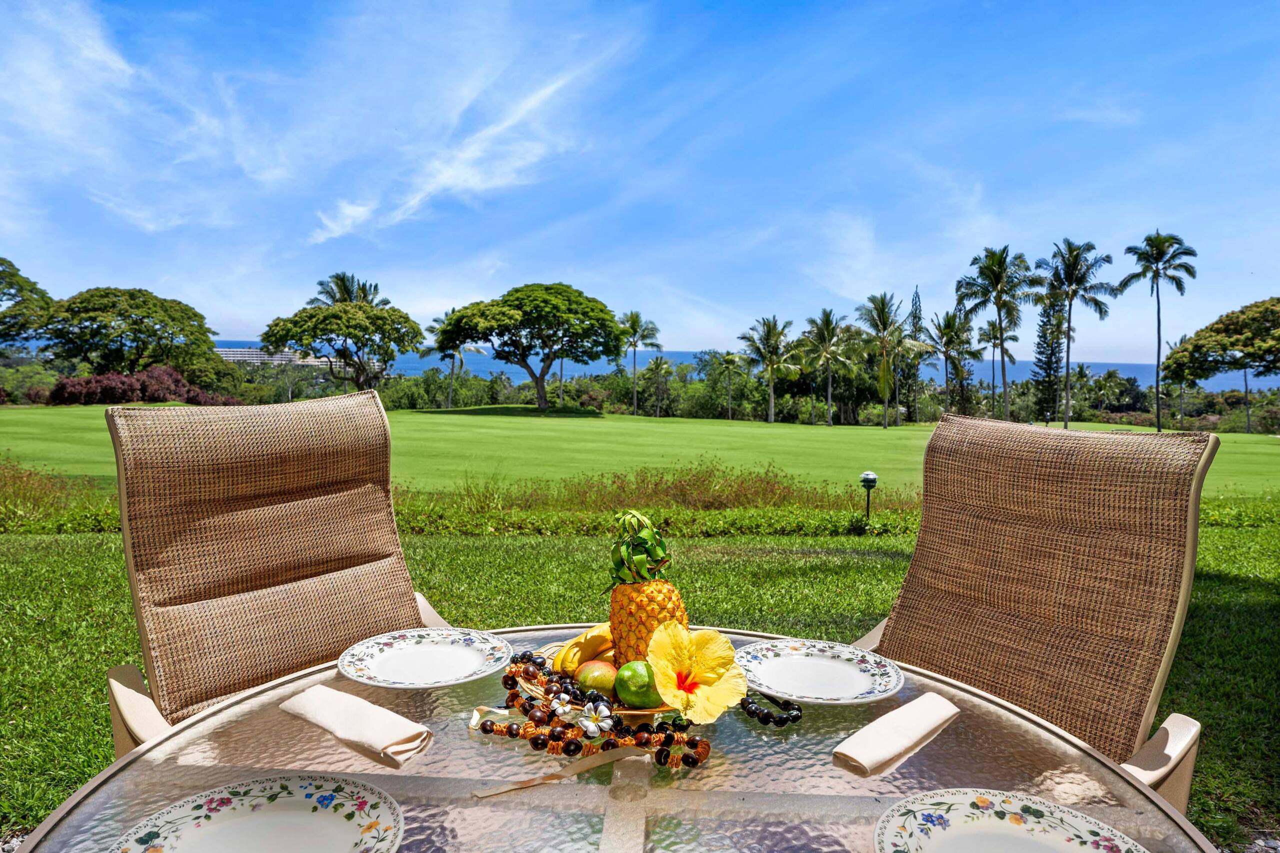 Condo in Kailua-Kona · ★4.89 · 2 bedrooms · 3 beds · 2 private baths - Image 25