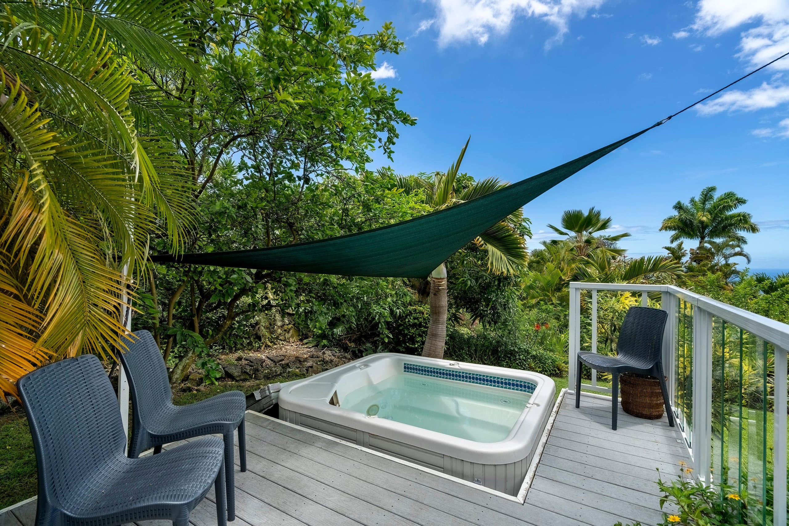 Home in Kailua-Kona · ★4.9 · 4 bedrooms · 6 beds · 3 private baths - Image 32
