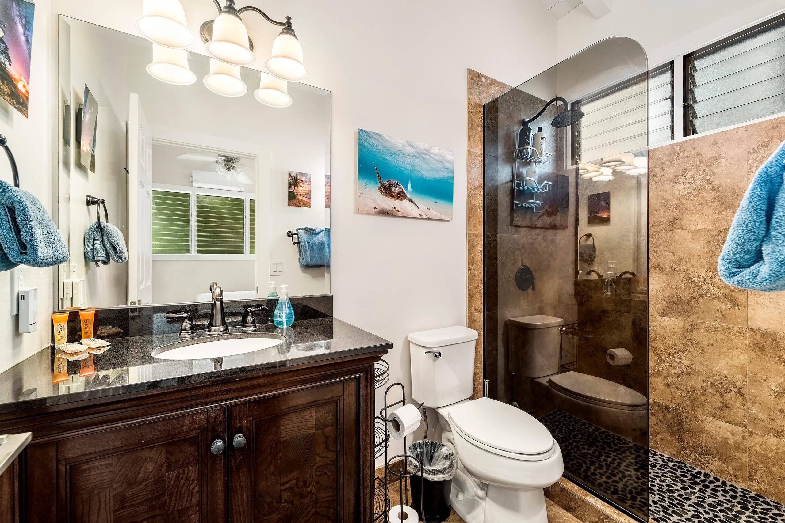 Home in Kailua-Kona · ★4.9 · 4 bedrooms · 6 beds · 3 private baths - Image 16
