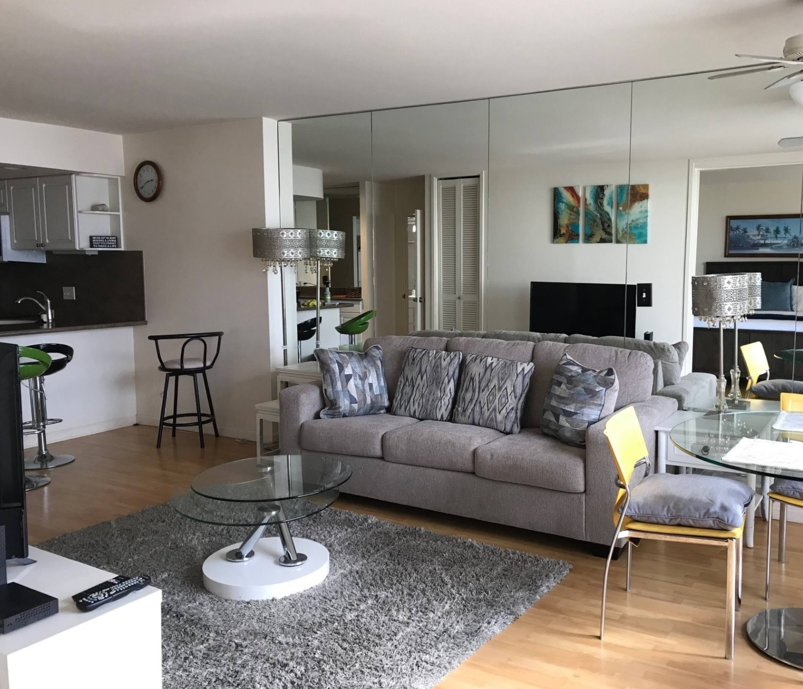 Condo in Honolulu · ★4.39 · 1 bedroom · 2 beds · 1 bath - Image 16