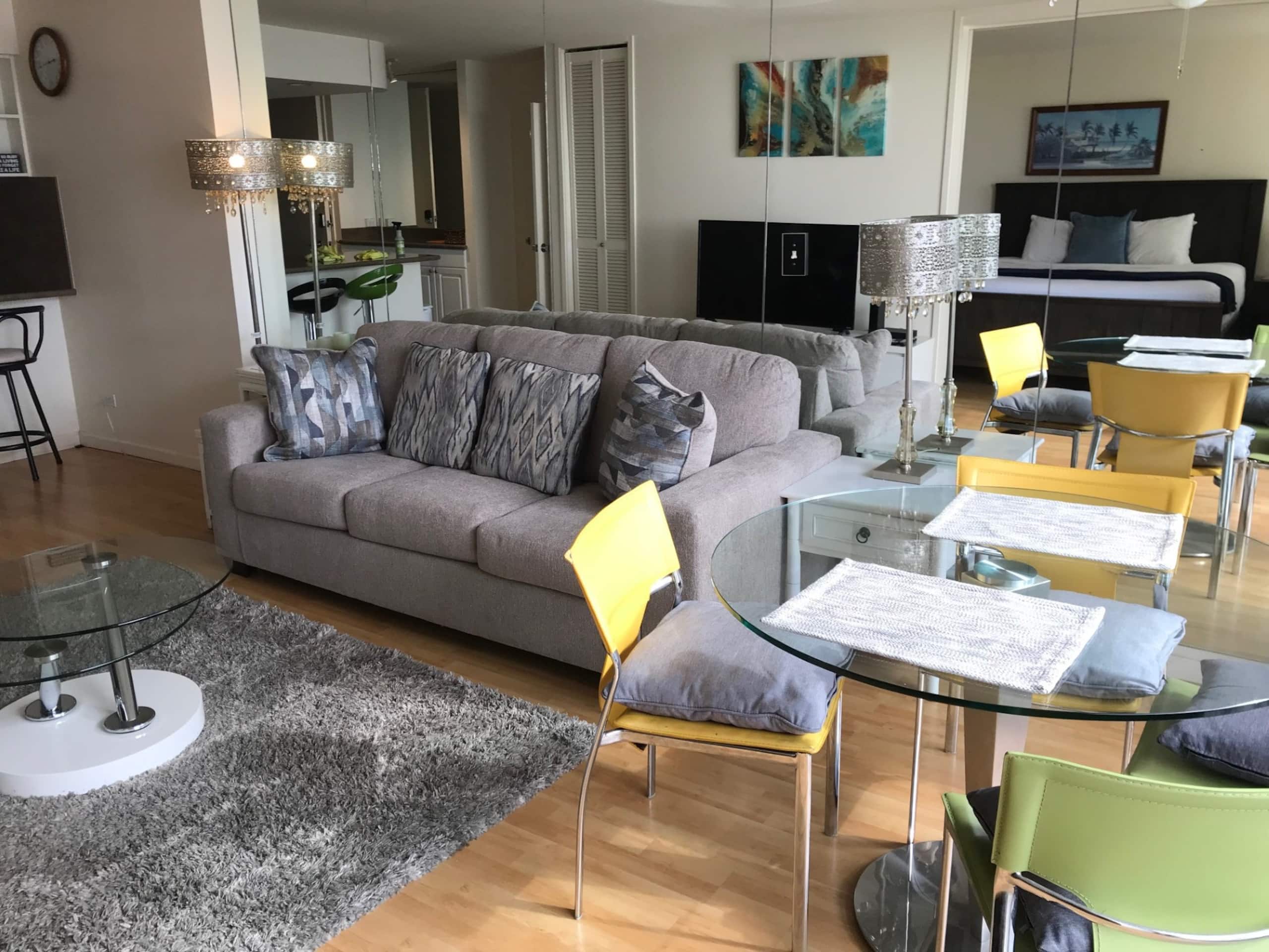 Condo in Honolulu · ★4.39 · 1 bedroom · 2 beds · 1 bath - Image 15