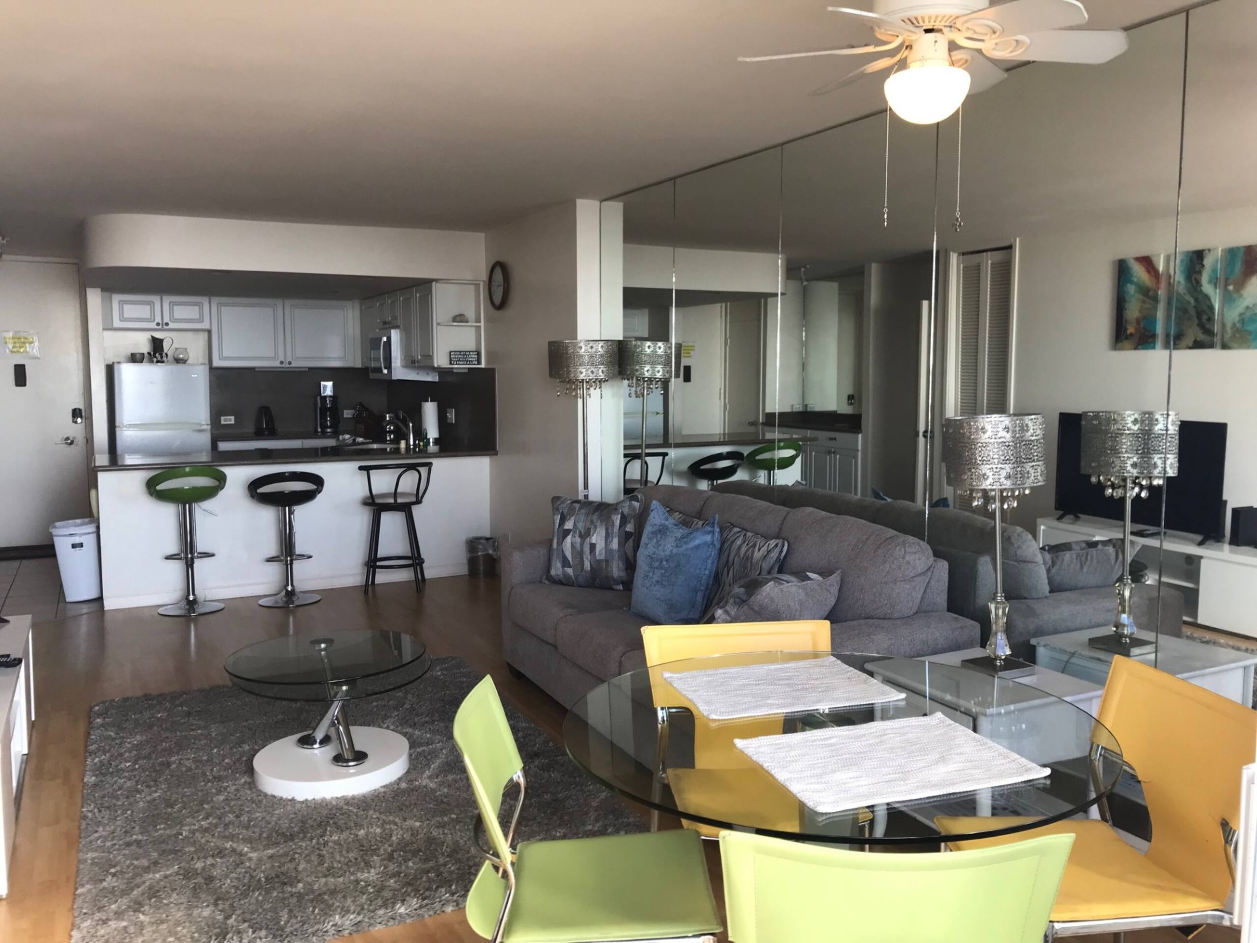 Condo in Honolulu · ★4.39 · 1 bedroom · 2 beds · 1 bath - Image 17