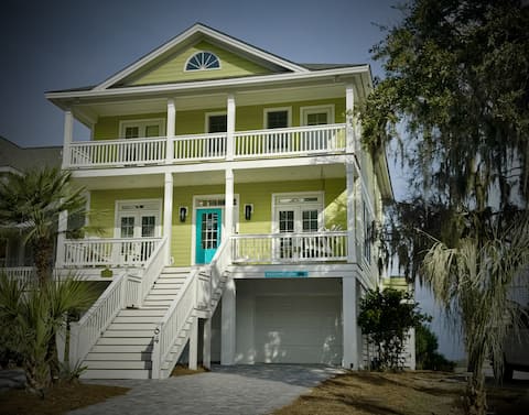 Luxury ADA on Marsh, TWO 6-Seater Carts-Sleeps 15