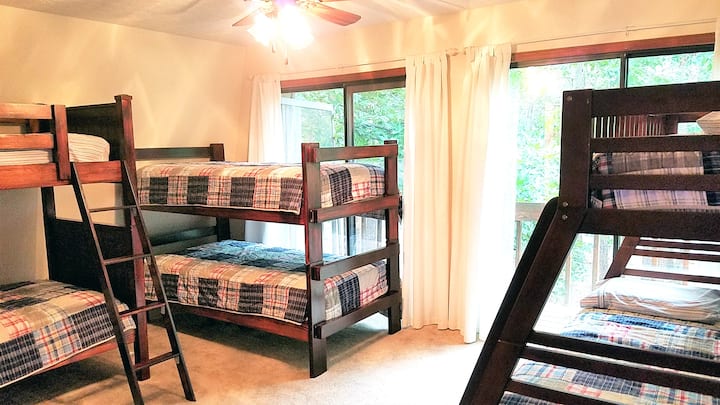 Bunk Room 3 sets. 2 are twin/twin, 1 is twin/full