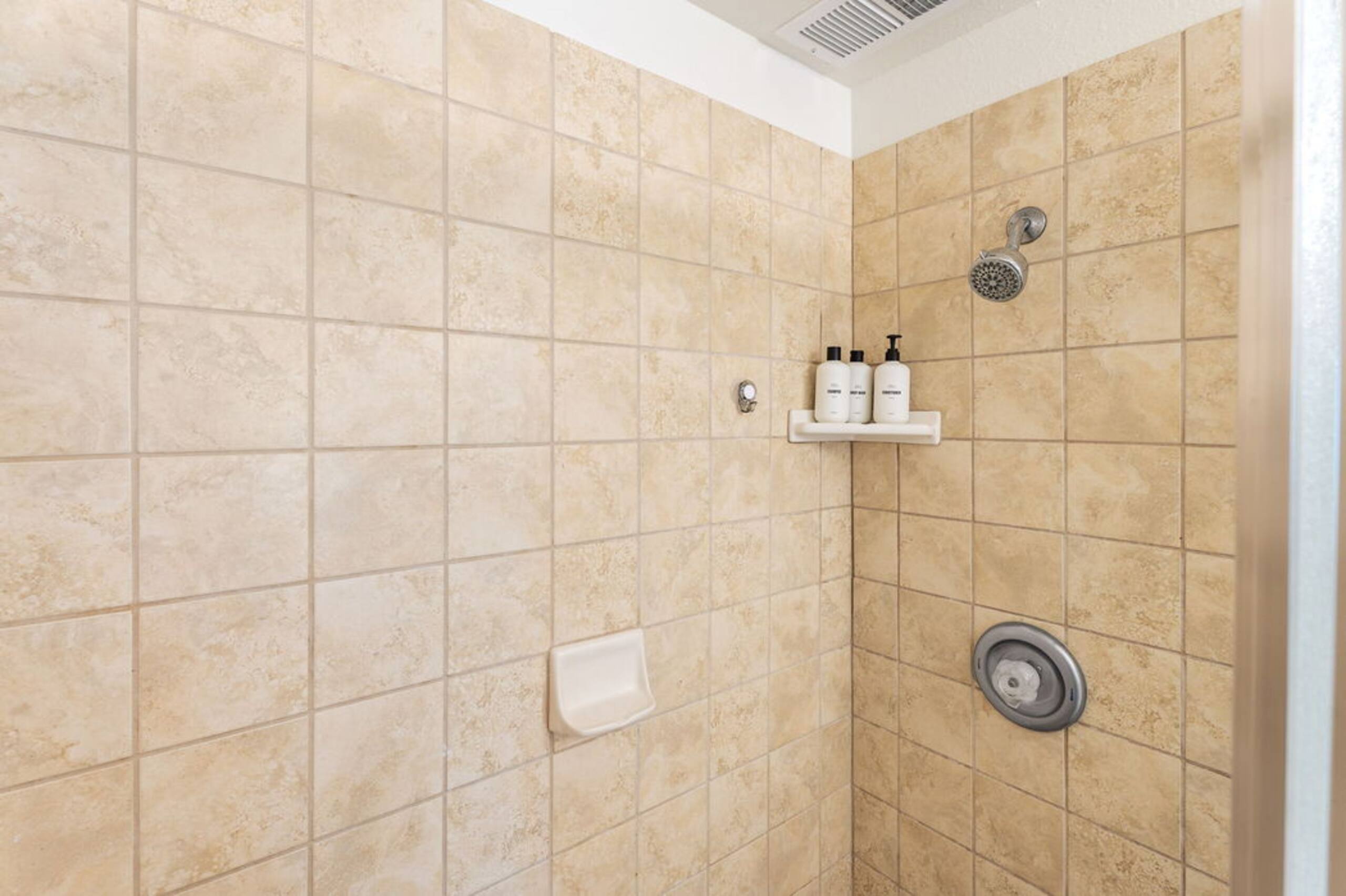 Condo in Kailua-Kona · ★4.33 · 2 bedrooms · 3 beds · 2 baths - Image 18