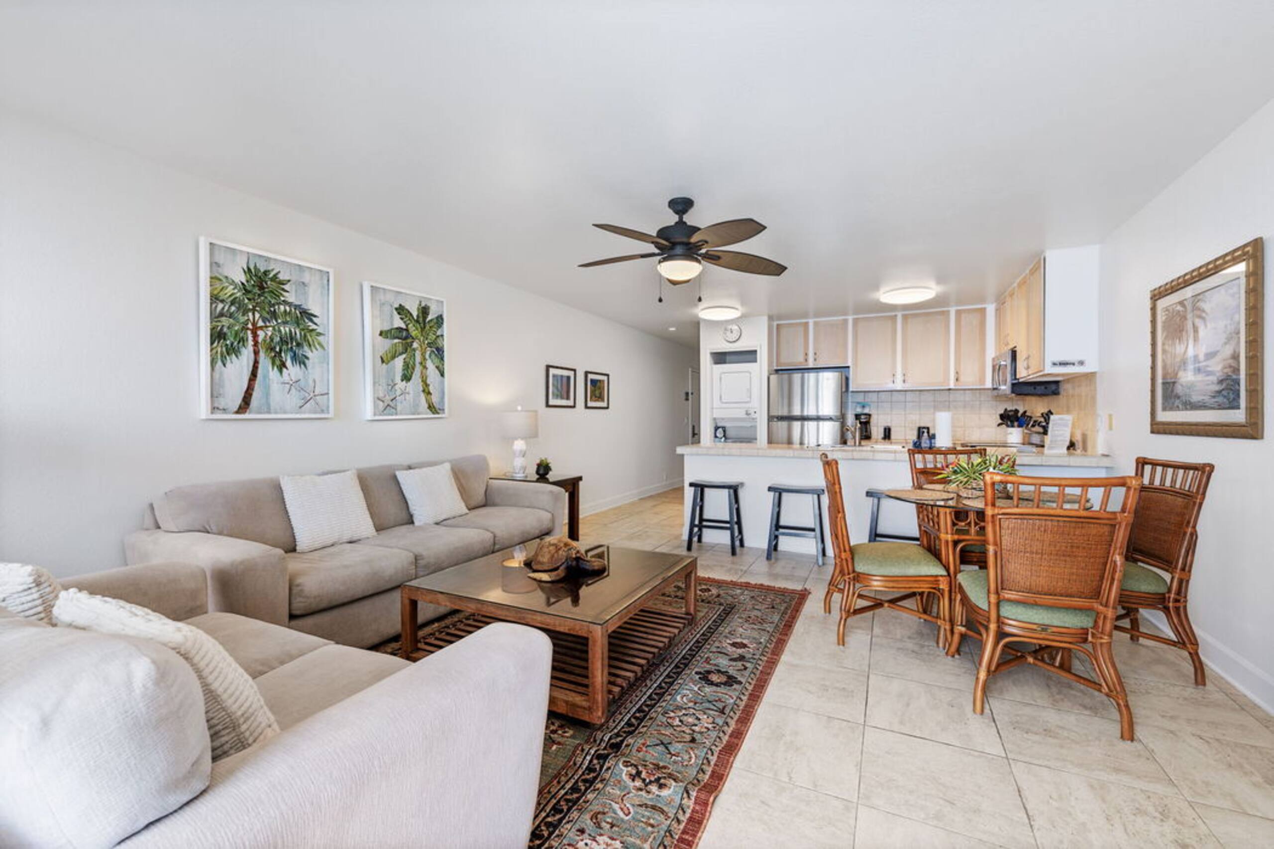 Condo in Kailua-Kona · ★4.33 · 2 bedrooms · 3 beds · 2 baths - Image 4