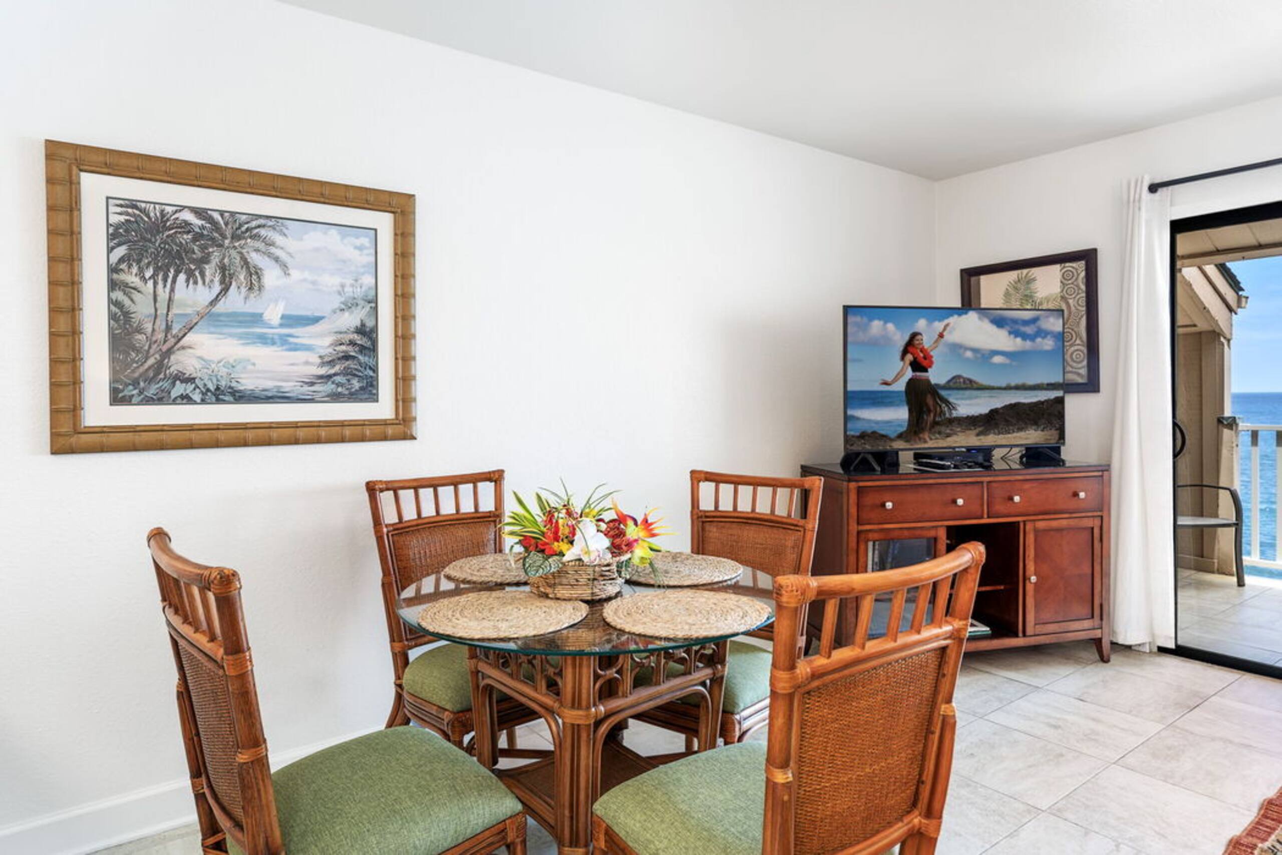 Condo in Kailua-Kona · ★4.33 · 2 bedrooms · 3 beds · 2 baths - Image 12