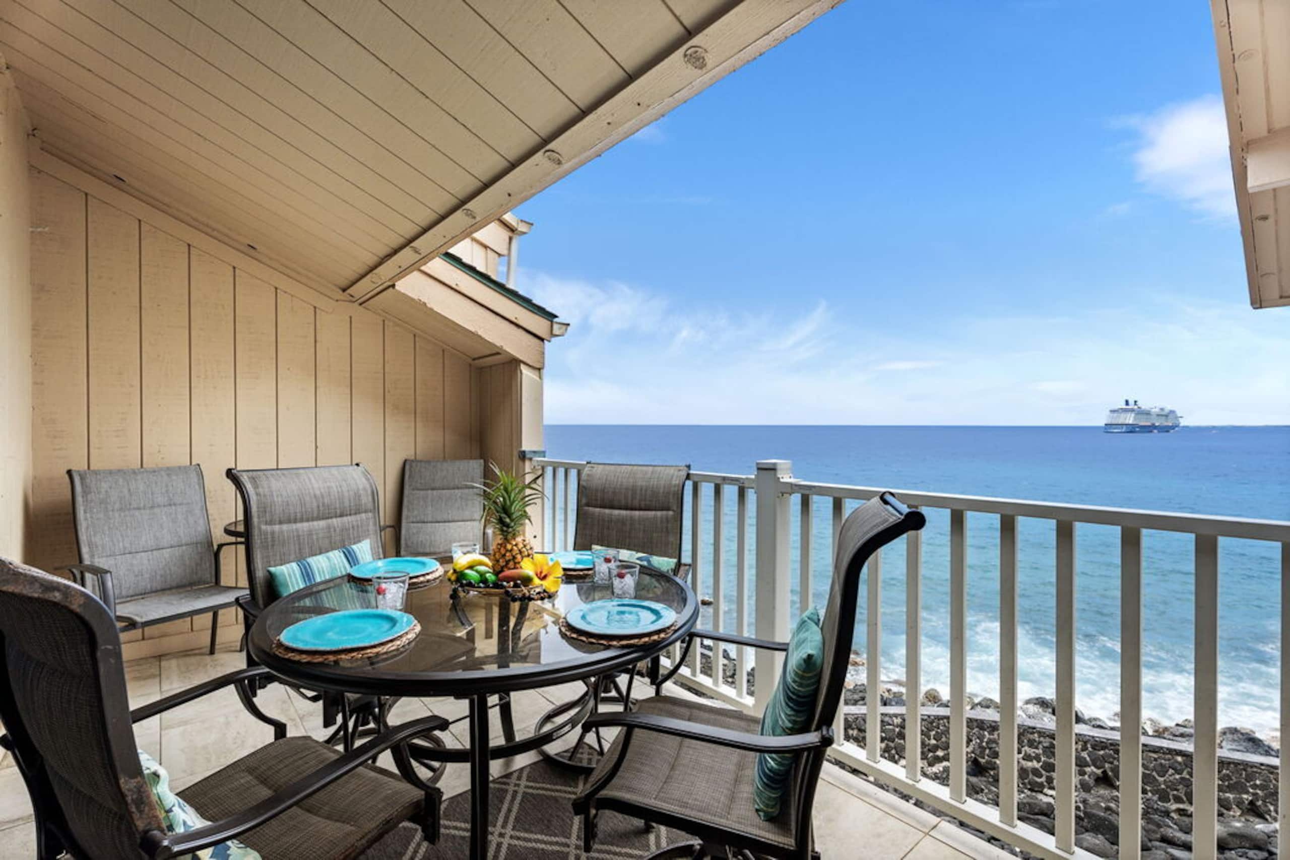 Condo in Kailua-Kona · ★4.33 · 2 bedrooms · 3 beds · 2 baths - Image 22