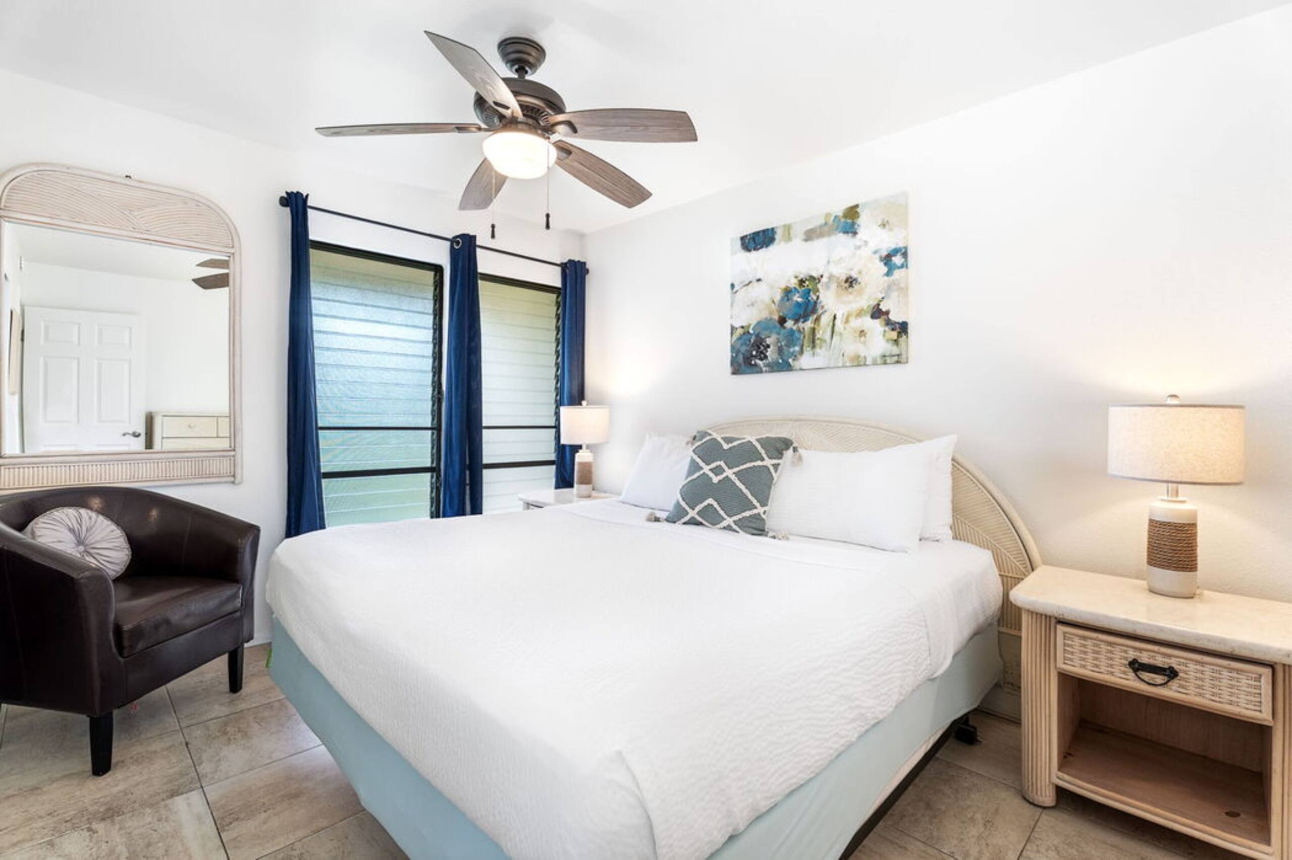 Condo in Kailua-Kona · ★4.33 · 2 bedrooms · 3 beds · 2 baths - Image 14