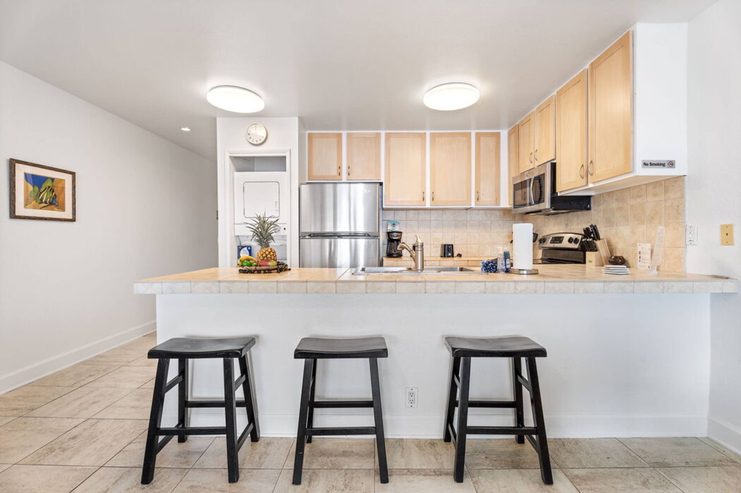Condo in Kailua-Kona · ★4.33 · 2 bedrooms · 3 beds · 2 baths - Image 7