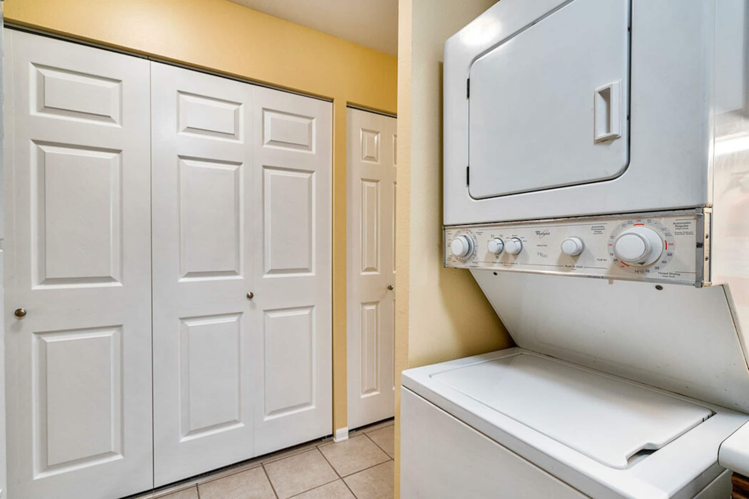 Condo in Kailua-Kona · ★4.71 · 1 bedroom · 2 beds · 1 private bath - Image 11